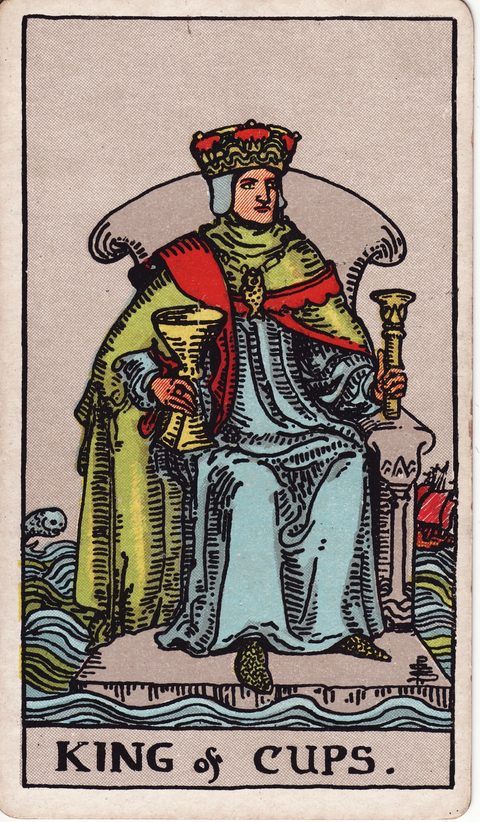 カップのキング(King of Cups)のカード画像。ライダー版タロット