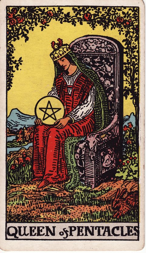 ペンタクルのクイーン(Queen of Pentacles)のカード画像。ライダー版タロット