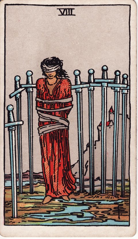 ソードの8(Eight of Swords)のカード画像。ライダー版タロット