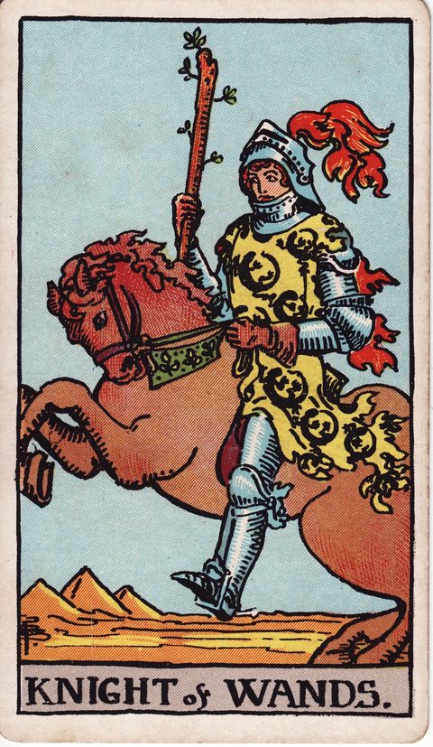 ワンドのナイト(Knight of Wands)のカード画像。ライダー版タロット
